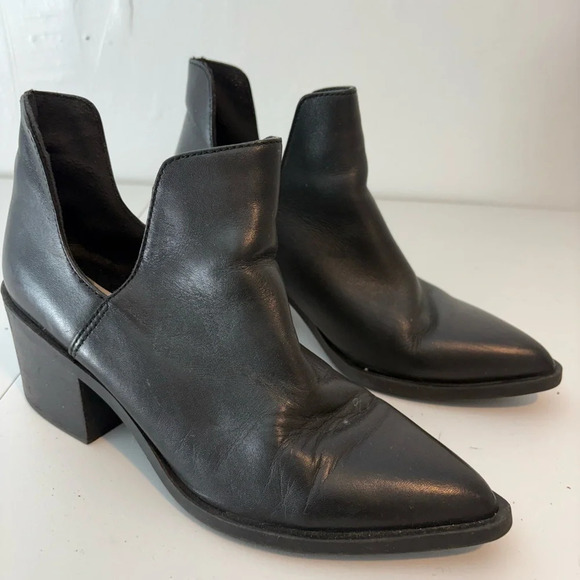 Steve Madden Black leather ankle boots with pointed toe Size-7 - Picture 1 of 6